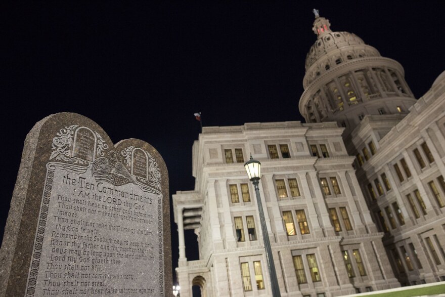 Beautiful Texas Can Require Public Schools To Display The Ten Commandments In Classrooms, Us Appeals Court Rules Artwork in 4K Beautiful Texas Can Require Public Schools To Display The Ten Commandments In Classrooms, Us Appeals Court Rules Artwork in 4K