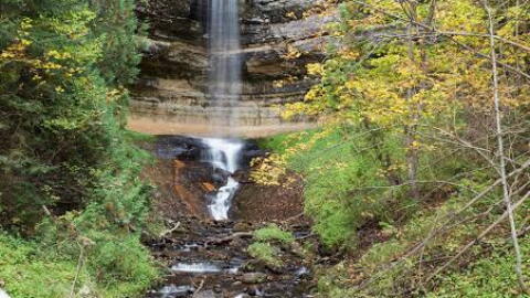 Munising Falls Trail