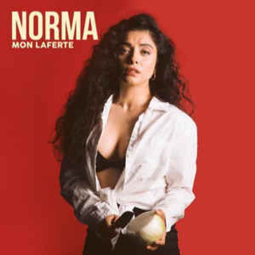 Mon Laferte, "El Mambo"
