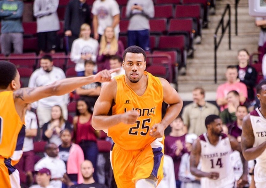 A&M-Commerce’s Darrell Williams has been named Daktronics/Division II Conference Commissioners Association All-American. The senior forward was selected the South Central Region Player of the Year in addition to being chosen the Lone Star Conference Playe