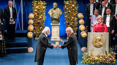 Pierre Agostini is given the Nobel Prize for Physics for his work with attosecond pulses