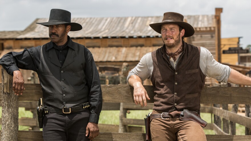 Denzel Washington and Chris Pratt in Antoine Fuqua's remake of <em>The Magnificent Seven</em>.