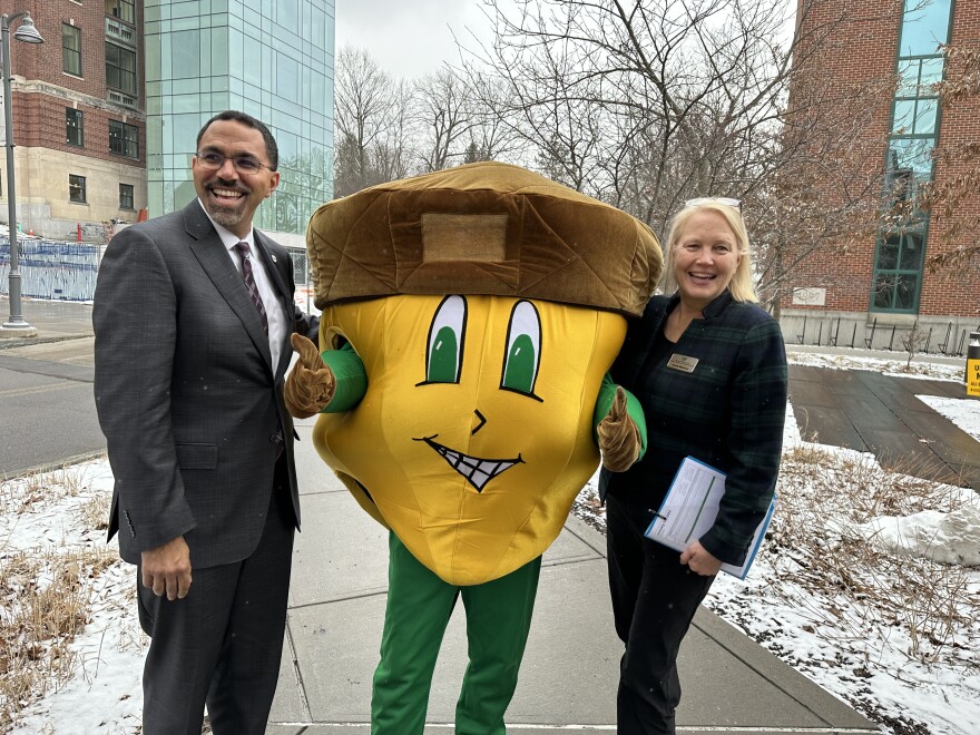 SUNY Chancellor John King visits SUNY-ESF on Monday, January 31.