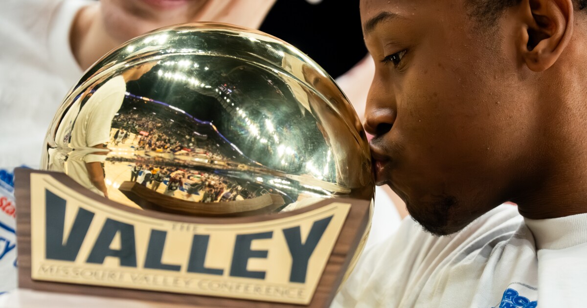 Photos: UNI Panthers torch UIC Flames in Missouri Valley Championship title game