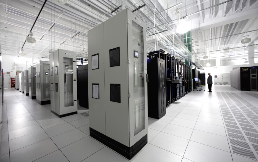 Normal Data Center Planning and Zoning begins talks about data centers | KBIA