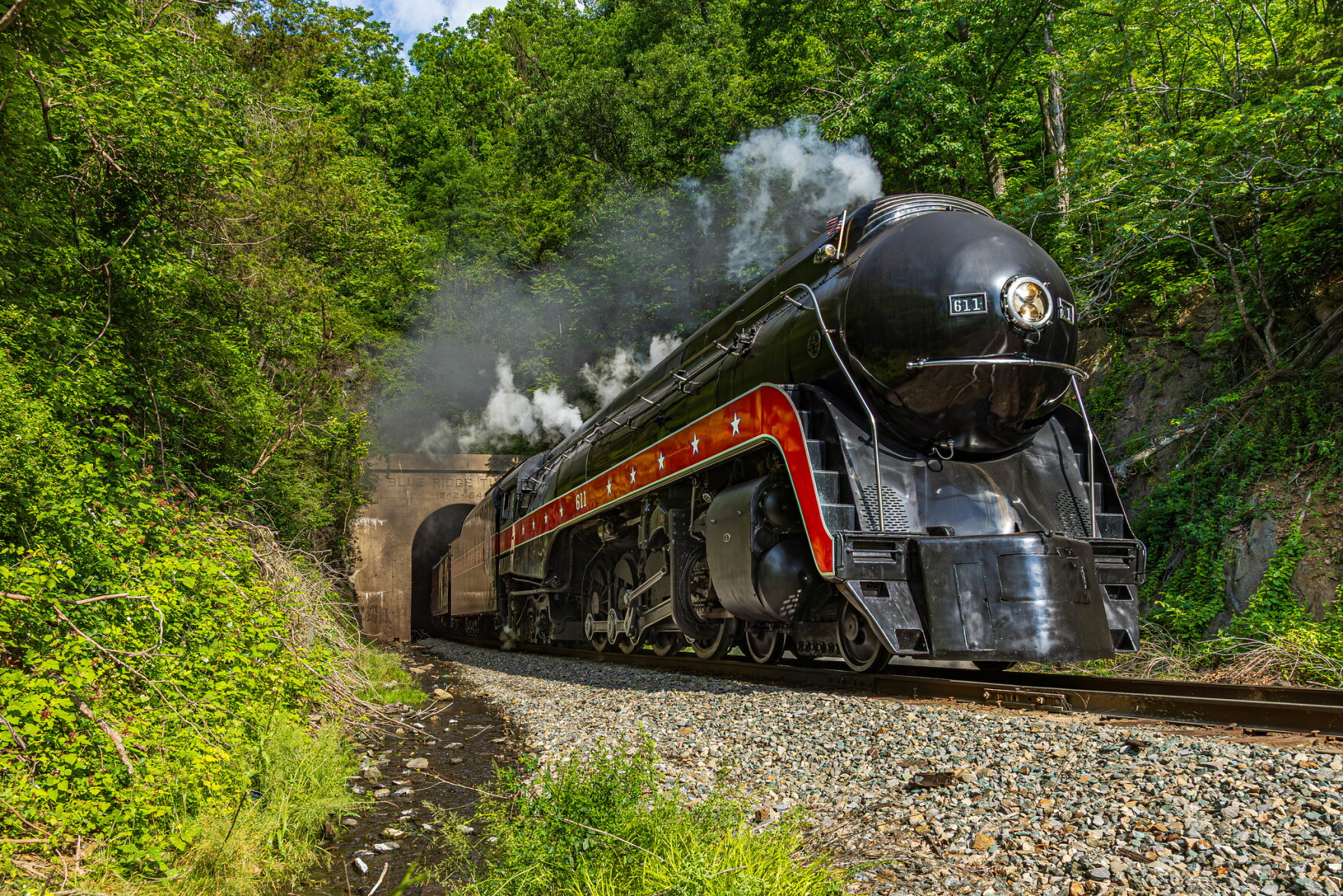 The "Queen of Steam" 611 locomotive rides again | WVTF