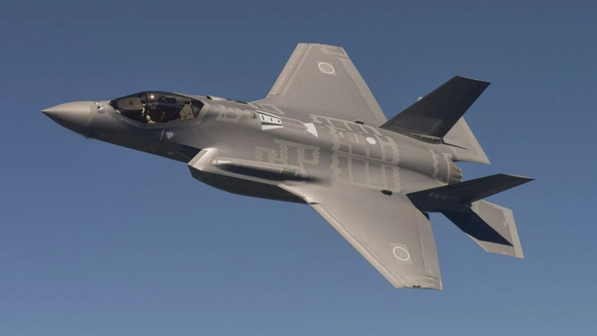 Maintenance, repair problems ground F-35 jets 45% of time, report finds |  KERA News