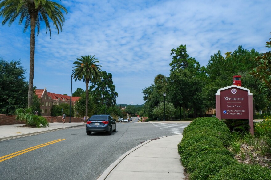 Car driving on the FSU campus.