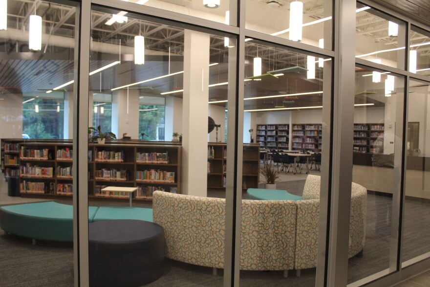The library at the new Pipkin Middle School in Springfield, Mo. (photo taken on August 6, 2026).