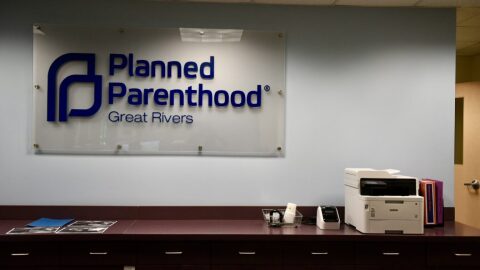 New signage reflects the rebranding of Planned Parenthood Great Rivers at its clinic in St. Louis’ Central West End (Anna Spoerre/Missouri Independent).