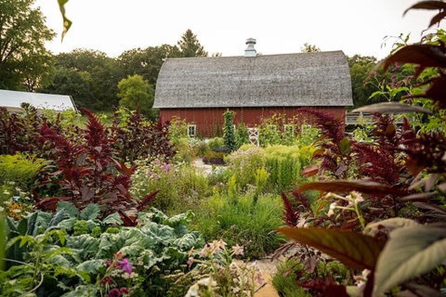 All photos are courtesy of Seed Savers Exchange. All rights reserved.