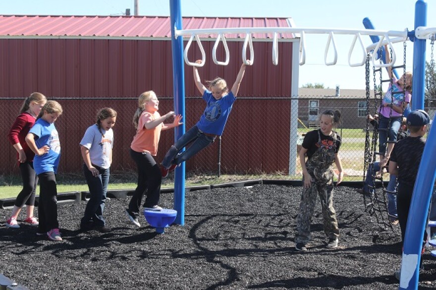Fourth graders at Chattanooga Elementary School play during recess. 