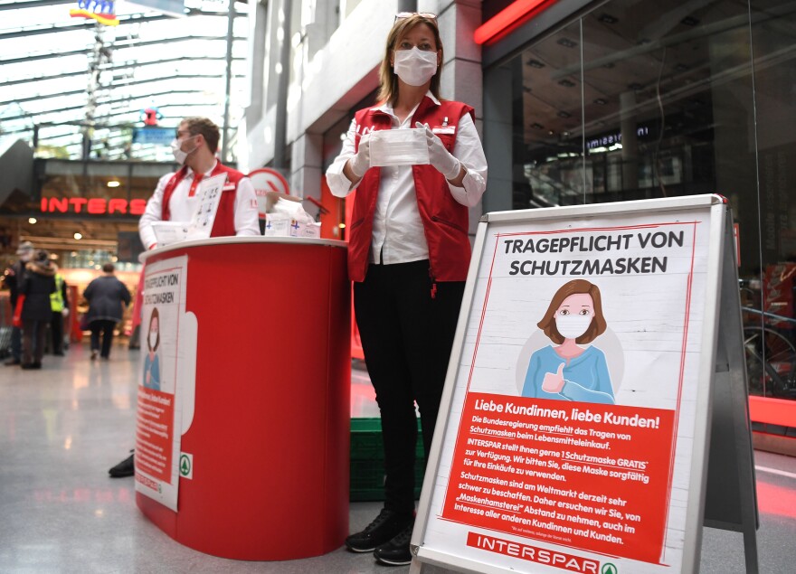 The new rule in Austria is that, as of this week, masks are a must when shopping. On April 1, supermarket employees handed out masks to customers as they arrived.