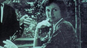 Anita O'Day's 1959 album "Cool Heat" with arranger Jimmy Giuffre is a perfect combination of her "cool school" ballad style and her "hot" bebop improvisational style.