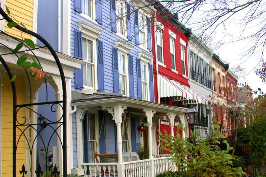 Row houses in Washington, D.C. (davebailey/Flickr)