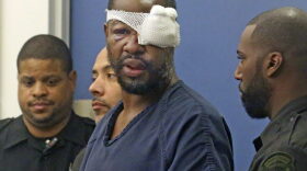 Markeith Loyd, suspected of fatally shooting a Florida police officer, attends a court appearance, Friday, Jan. 20, 2017, at the Orange County Jail in Orlando, Fla. (Red Huber/Orlando Sentinel via AP, Pool)