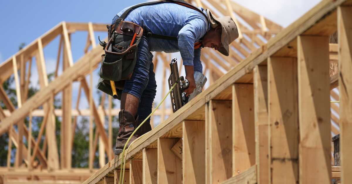 North Texas construction industry, workers feel the effects of ramped up ICE activity