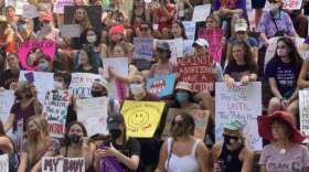 Abortion rights activists gather during a rally in Tampa in October 2021.(Stephanie Colombini/WUSF)