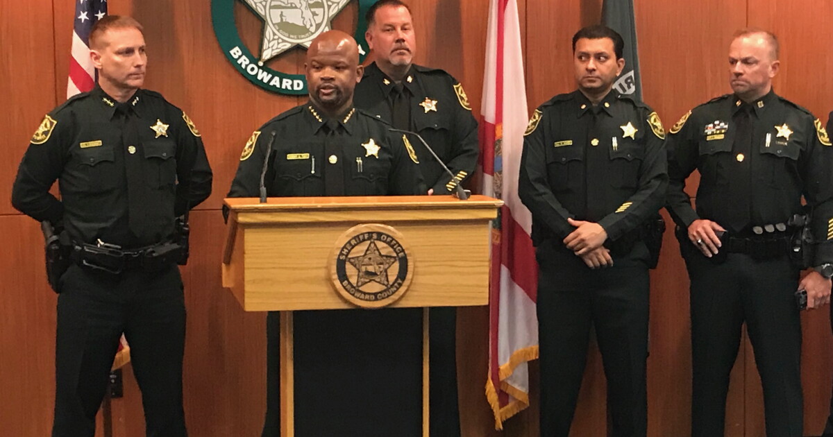 Two More Broward Sheriff's Deputies Fired For Response During Parkland ...