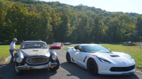 The Cunningham Continental C-3 next to a 2019 Corvette.
