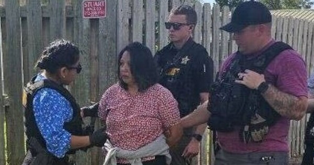VIDEO: Woman Accused of Shooting Her Boyfriend, Barricades Herself ...