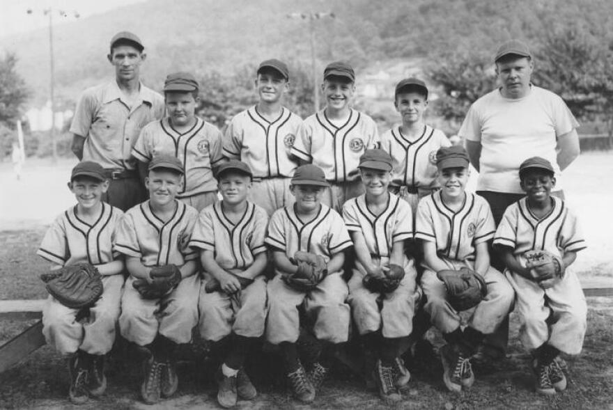 Norton Lions Club Little League team in 1951. Front row (left to right): Charles Estep, Tommy Taylor, Bill Rollins, Dennis Porter, Sonny Thomas, Lann Malesky, Robert Strong. Standing (left to right): Assistant manager Bob Peters, Bob Morley, Gary Hubbard, Preston Miller, Charlie Sullivan, manager Gene Mullins.