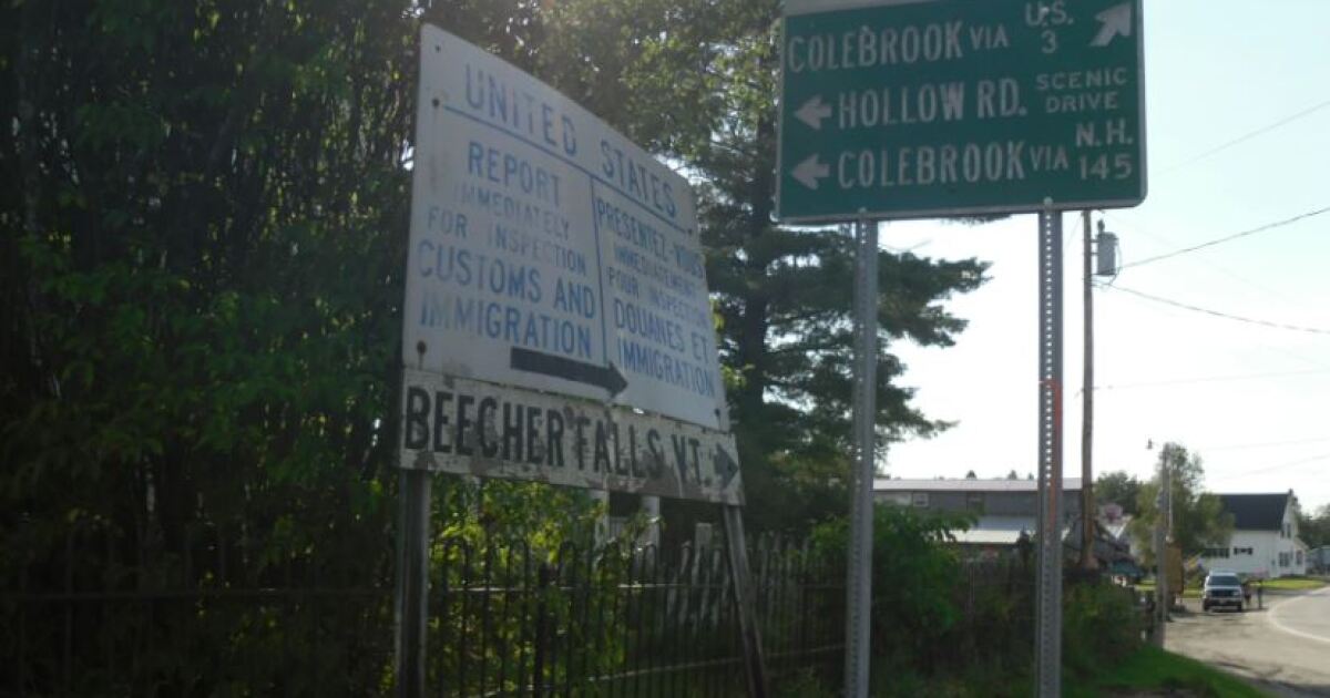 Man arrested for allegedly helping to smuggle nine people across