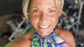 Local 518 singer Keri Alonzo