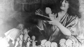 Rose O'Neill with her Kewpie dolls