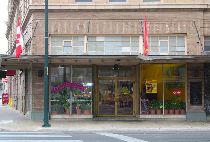 Plantaquera is open every day 7 am - 4 pm