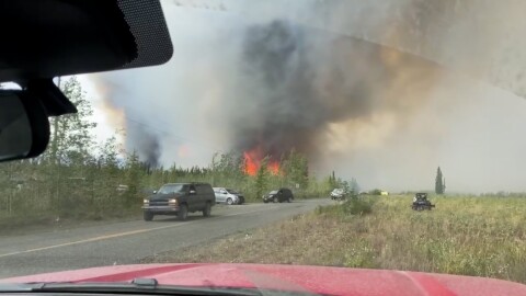 Tok residents evacuating from the Mukluk Fire on Aug. 17.