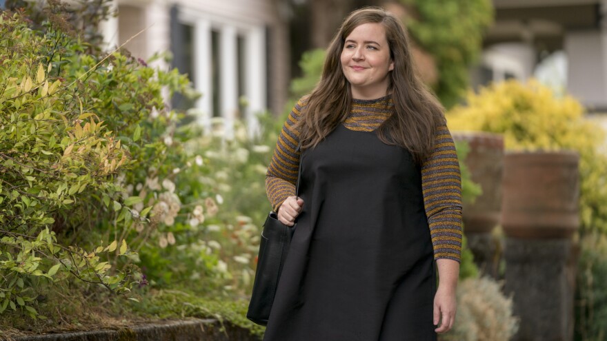 Aidy Bryant plays a young journalist named Annie in the Hulu comedy <em>Shrill. </em>The series is based on Lindy West's 2016 memoir.