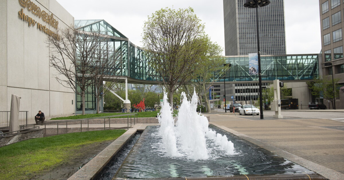 Is Crown Center really 'blighted'? Kansas City Royals' new stadium deal depends on it