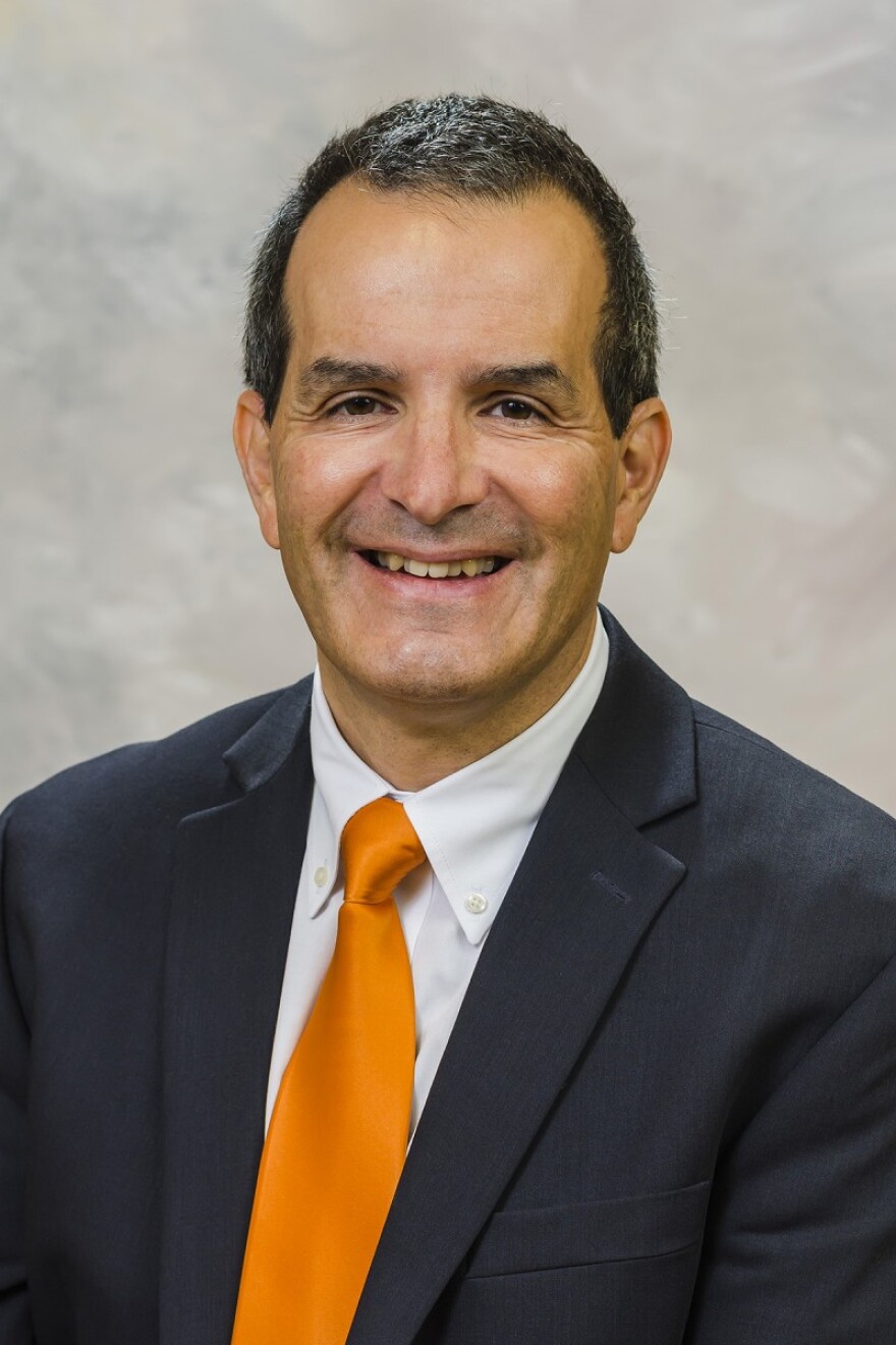 1920-mikecruz20152.jpg