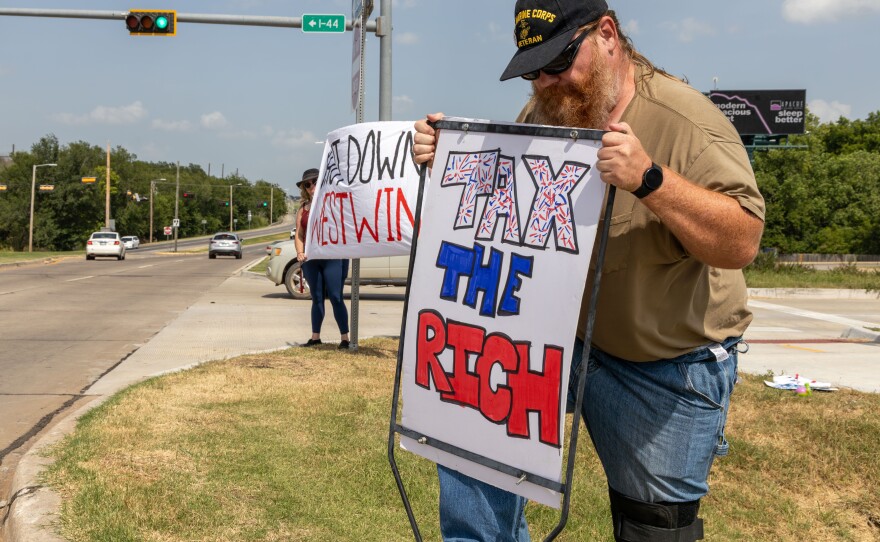 Westwin Resistance teamed up with other local resistance groups to push back against Westwin Elements. The protest also extended to criticism of issues unfolding on the U.S. political stage, such as the taxation of the rich and green colonialism.