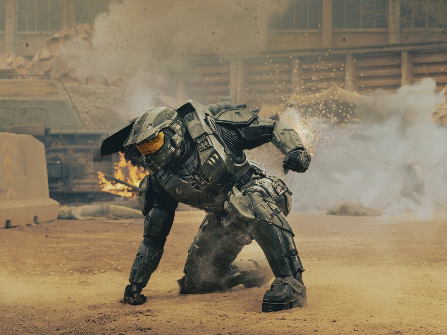 Pablo Schreiber as Master Chief in the new streaming series <em>Halo</em>.