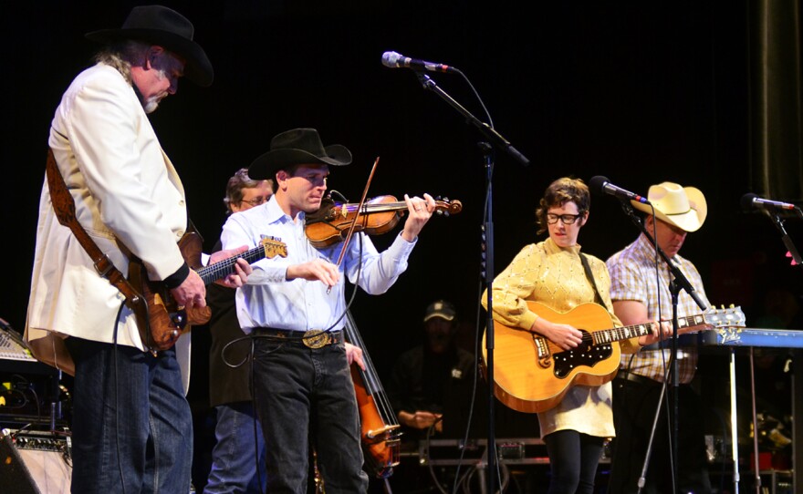Asleep at the Wheel features drummer David Sanger, bassist Dave Miller, fiddler-singer Jason Roberts, singer Elizabeth McQueen, pianist Dan Walton and steel guitarist Eddie Rivers.