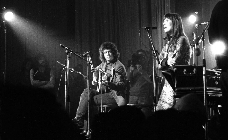 Reed and Nico perform with Velvet Underground in 1972.