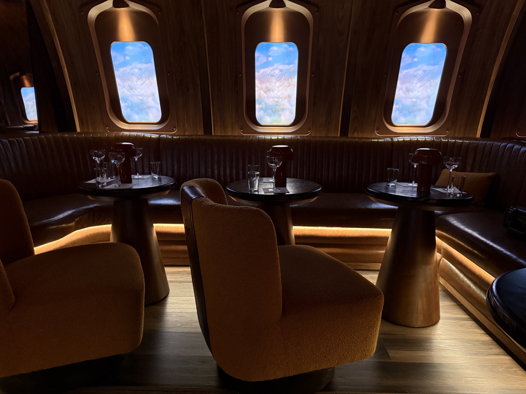 Ready for takeoff: Carry On is an airplane-themed bar in Phoenix — and ...