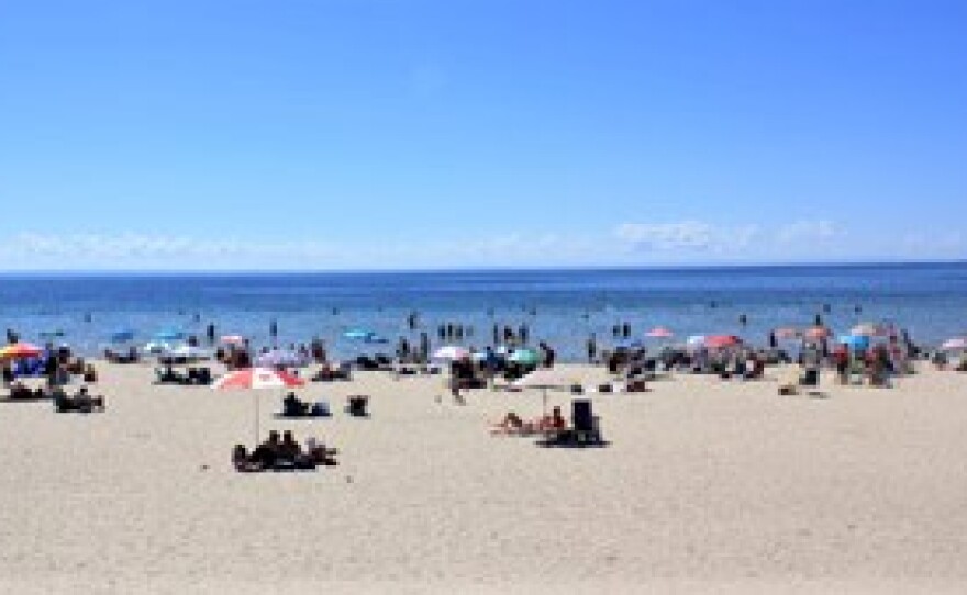 19-bay-beach_-crystal-beach-5_0.jpg