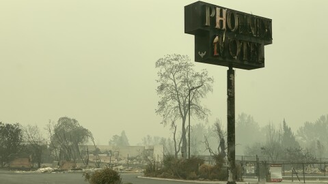 Smoke-filled sky in Phoenix, OR after the 2020 Almeda Fire swept through town.