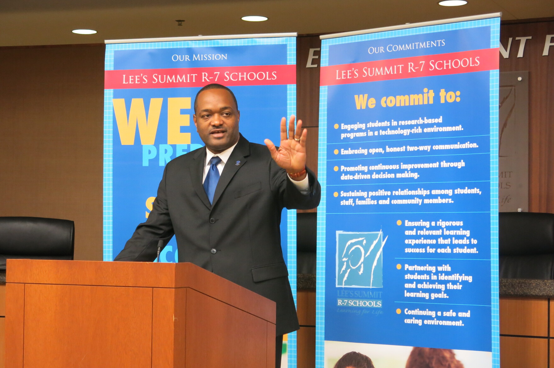 Lee's Summit School District Hires Hickman Mills Superintendent For Top