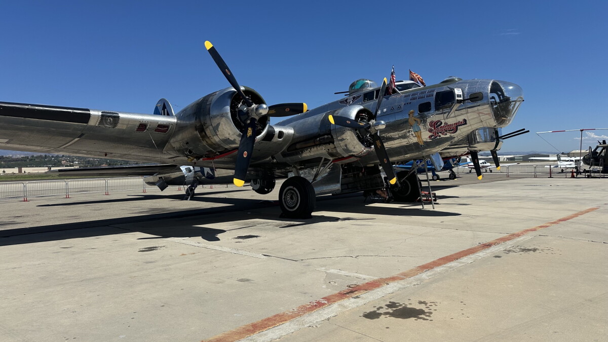 WWII-era aircraft visits Ventura County