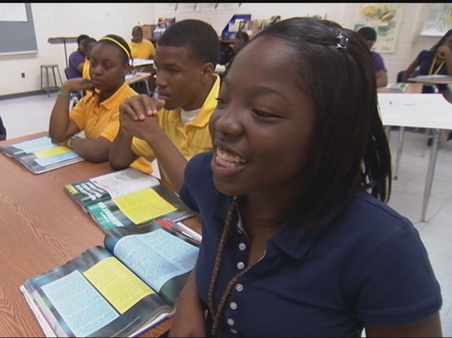 Alabama is one of only 33 states that mandates HIV education in high schools. Among those states, students receive an average of 2.2 hours of education, and most focus on abstinence.