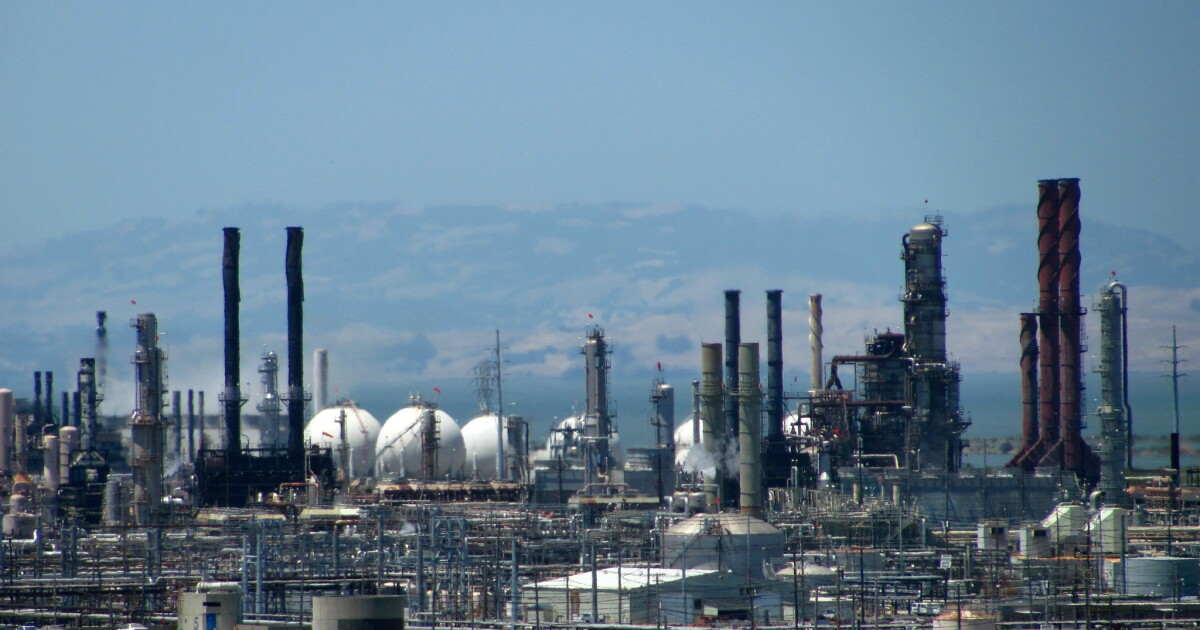Chevron Polution Chevron's Richmond oil refinery agrees to enhanced pollution monitoring ...
