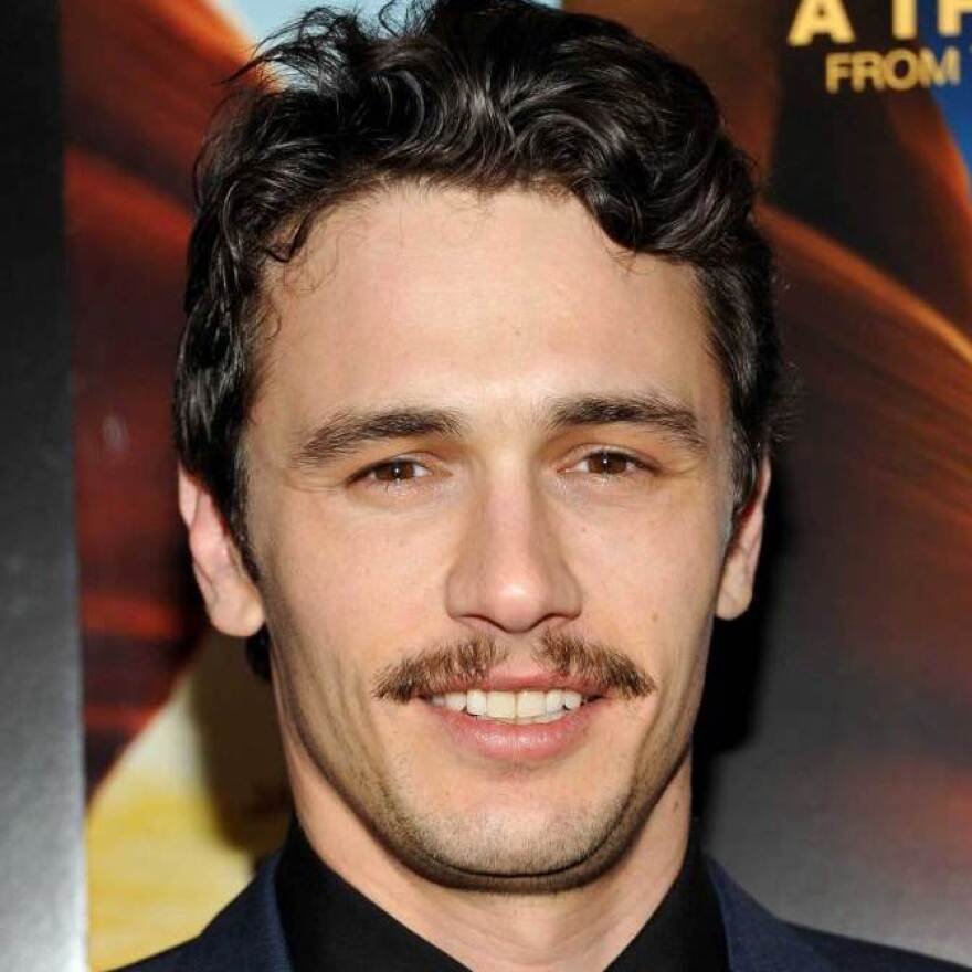 James Franco will co-host the Academy Awards with Anne Hathaway.