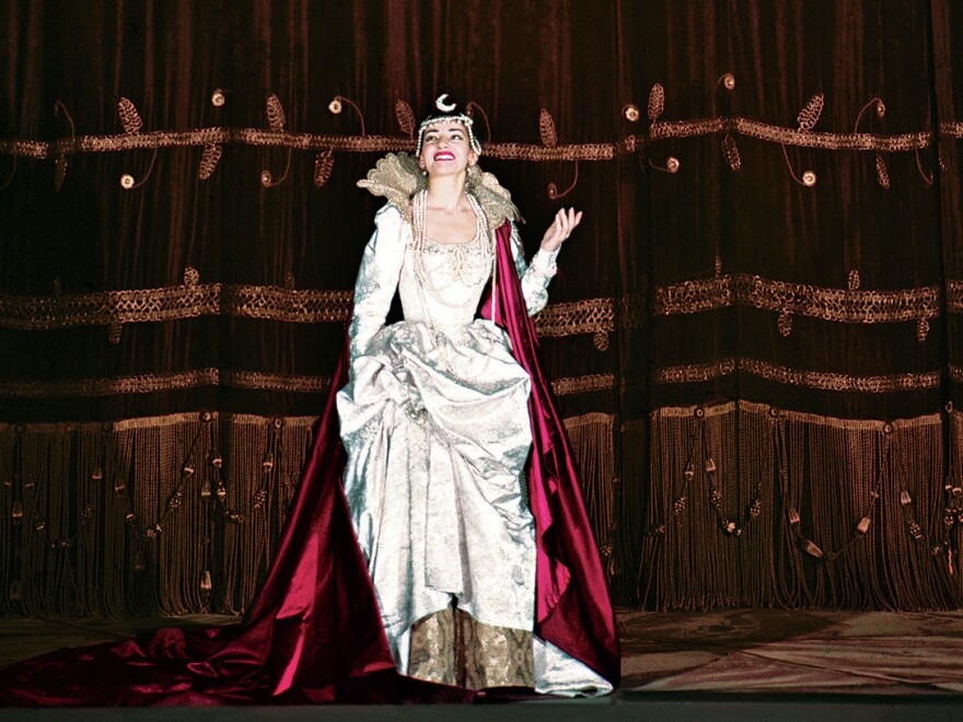 Maria Callas takes a curtain call in Gluck's <em>Iphigénie en Tauride</em>, at La Scala in Milan, Italy, in 1958.