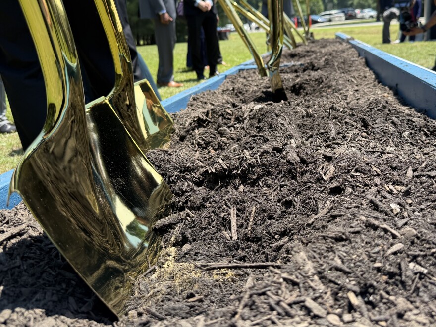Federal, state and local leaders used golden shovels to mark the next phase of the Jefferson Lab Data Center and future High Performance Data Facility.