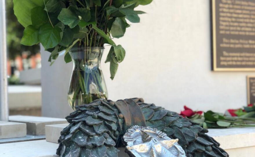 The sculpture honors Dallas officers Lorne Ahrens, Michael Krol, Michael Smith, and Patrick Zamarripa, and Dallas Area Rapid Transit Officer Brent Thompson.