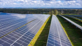 Solar farm via Florida Power & Light, 2022.